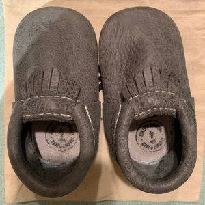 Freshly Picked Mini Sole Moccasins Sz 4